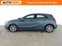 Usado Mercedes A180 Urban 110 CV (80 kW) 2015 Azul Berlina
