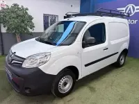 Usado Renault Kangoo 75 CV (55 kW) 2019 Blanco Monovolumen