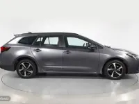 Usado Toyota Corolla Active 140 CV (102 kW) 2025 Gris Familiar