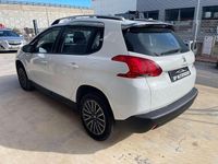 Usado Peugeot 2008 Access 82 CV (60 kW) 2016 Blanco SUV
