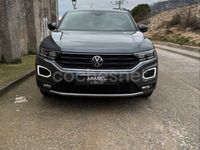 Usado VW T-Roc Sportline 150 CV (110 kW) 2021 Gris / plata SUV
