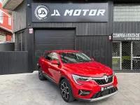 Usado Renault Arkana Techno 145 CV (106 kW) 2023 Granate SUV