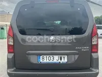 Usado Peugeot Partner Tepee Style 100 CV (73 kW) 2016 Gris / plata Monovolumen