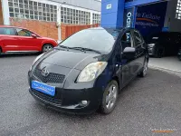 Usado Toyota Yaris Sol 90 CV (66 kW) 2007 Negro Utilitario
