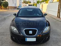 Usado Seat Leon Sport 140 CV (102 kW) 2007 Negro Utilitario
