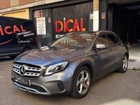 Usado Mercedes GLA180 122 CV (89 kW) 2018 Gris / plata SUV