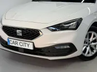 Usado Seat Leon ST Style 116 CV (85 kW) 2021 Blanco Familiar