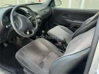Usado Citroën Saxo 75 CV (55 kW) 2000 Gris / plata Utilitario