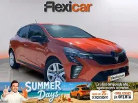 Usado Renault Clio Equilibre 90 CV (66 kW) 2024 Naranja Utilitario