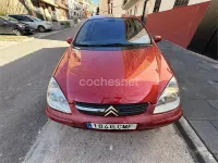 Usado Citroën C5 Exclusive 138 CV (101 kW) 2003 Rojo Berlina