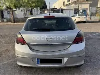 Usado Opel Astra GTC Enjoy 100 CV (73 kW) 2006 Gris / plata Berlina