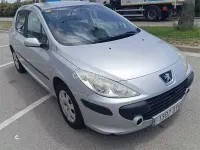 Usado Peugeot 307 90 CV (66 kW) 2006 Gris / plata Berlina