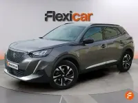 Usado Peugeot 2008 Active 130 CV (95 kW) 2023 Gris SUV