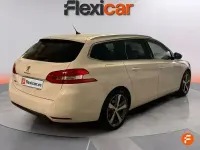 Begagnad Peugeot 308 SW Allure 130 HK (95 kW) 2020 Vit Kombi