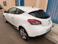 Usado Renault Mégane Dynamique 105 CV (77 kW) 2010 Blanco Berlina