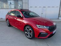 Usado Skoda Octavia RS 245 CV (180 kW) 2021 Rojo Familiar