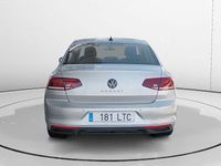 Usado VW Passat 150 CV (110 kW) 2021 Gris Berlina