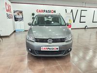 Usado VW Touran Sport 140 CV (102 kW) 2014 Gris / plata Monovolumen