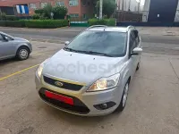 Usado Ford Focus Trend 100 CV (73 kW) 2010 Gris / plata Familiar