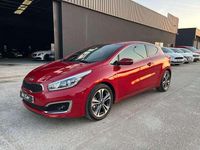 Usado Kia Ceed Sportswagon 120 CV (88 kW) 2017 Rojo Familiar