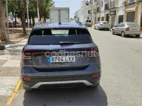 Usado VW T-Cross Advance 95 CV (69 kW) 2022 Gris / plata SUV