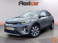 Usado Kia Stonic 101 CV (74 kW) 2025 Gris SUV