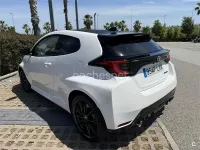 Usado Toyota Yaris 261 CV (191 kW) 2022 Blanco Utilitario