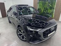 Usado Audi Q8 S-line plus 286 CV (210 kW) 2021 Gris SUV