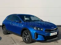 Usado Kia XCeed 140 CV (102 kW) 2024 Azul SUV