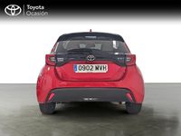 Usado Toyota Yaris Active 116 CV (85 kW) 2024 Rojo Utilitario
