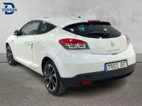 Usado Renault Mégane Coupé Bose Edition 110 CV (80 kW) 2015 Blanco Coupe
