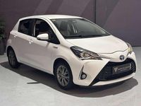 Usado Toyota Yaris Hybrid Active 99 CV (72 kW) 2020 Blanco Utilitario
