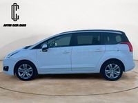 Usado Peugeot 5008 Style 120 CV (88 kW) 2015 Blanco Monovolumen