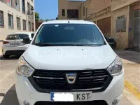 Usado Dacia Lodgy Comfort 102 CV (75 kW) 2019 Blanco Monovolumen
