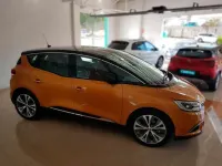 Usado Renault Scenic E-Tech Zen 140 CV (102 kW) 2019 Amarillo Monovolumen