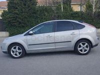 Usado Ford Focus Trend 125 CV (91 kW) 2007 Gris / plata Berlina