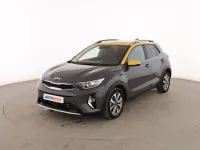 Usado Kia Stonic Gold 120 CV (88 kW) 2022 Gris SUV