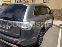 Usado Mitsubishi Outlander 150 CV (110 kW) 2015 Gris / plata SUV