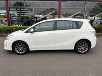 Käytetty Toyota Verso Advance 111 HP (81 kW) 2015 Valkoinen Tila-auto