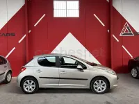 Usado Peugeot 207 120 CV (88 kW) 2007 Gris / plata Berlina