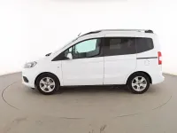 Usado Ford Tourneo Trend 100 CV (73 kW) 2019 Blanco Monovolumen