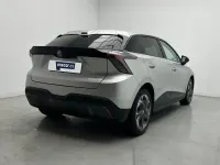 Usado MG MG4 EV Comfort 150 kW (204 CV) 2023 Gris Utilitario