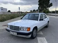 Usado Mercedes 190 126 CV (92 kW) 1991 Blanco Berlina