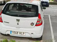 Usado Dacia Sandero Base 75 CV (55 kW) 2012 Blanco Berlina