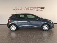 Usado Renault Clio IV Intens 85 CV (62 kW) 2019 Gris / plata Berlina