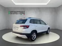 Usado Skoda Karoq Ambition 150 CV (110 kW) 2020 Blanco SUV