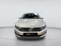 Usado VW Passat Edition 150 CV (110 kW) 2018 Gris / plata Berlina