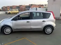 Usado Nissan Note Visia 88 CV (64 kW) 2006 Gris / plata Utilitario