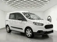 Usado Ford Tourneo Courier Ambiente 75 CV (55 kW) 2019 Blanco Monovolumen