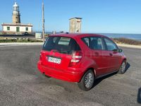 Usado Mercedes A180 Elegance 109 CV (80 kW) 2006 Rojo Monovolumen